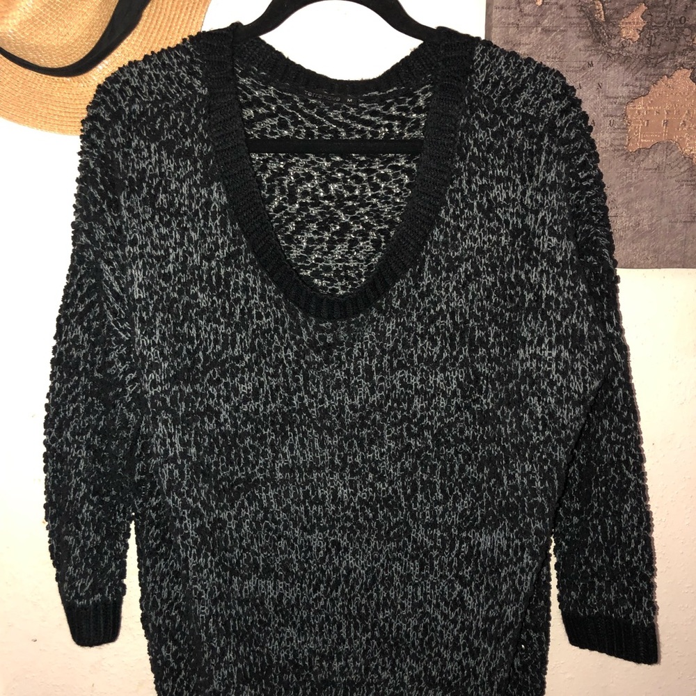 TerraNova black slouchy sweater M
